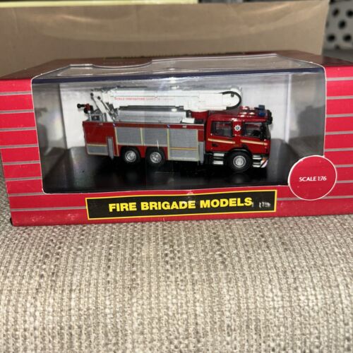 Oxford Druckguss 76SAL003 Scania Fire Engine Merseyside Fire & Rescue Spurweite OO