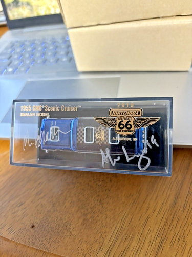Matchbox 2019 Gathering GMC Scenic Cruiser Dealer Model - Autographed - New - Picture 2 of 9
