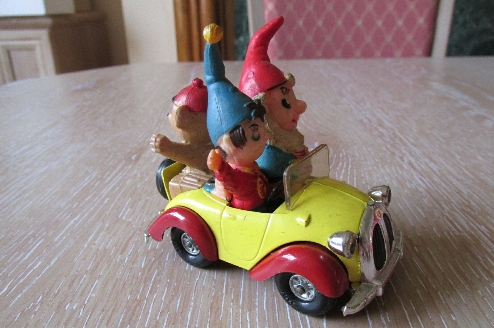 Corgi 801 Noddy's coche con orejas grandes y Tubby-Original Década de 1970 Corgi 801 Noddy's coche con orejas grandes y Tubby-Original Década de 1970
