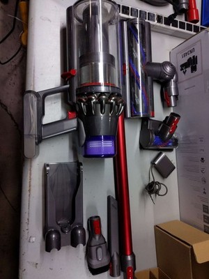 DYSON Outsize+ Stick Vacuum Cordless Cleaner Nickel Red SV29   Open-Box