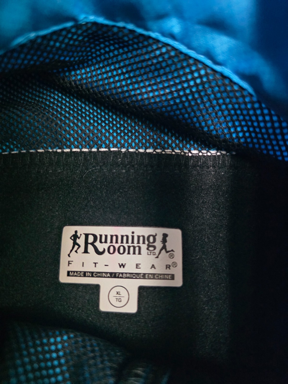 Running Room Resolution Run Jacket size XL- Unisex - second product detail image