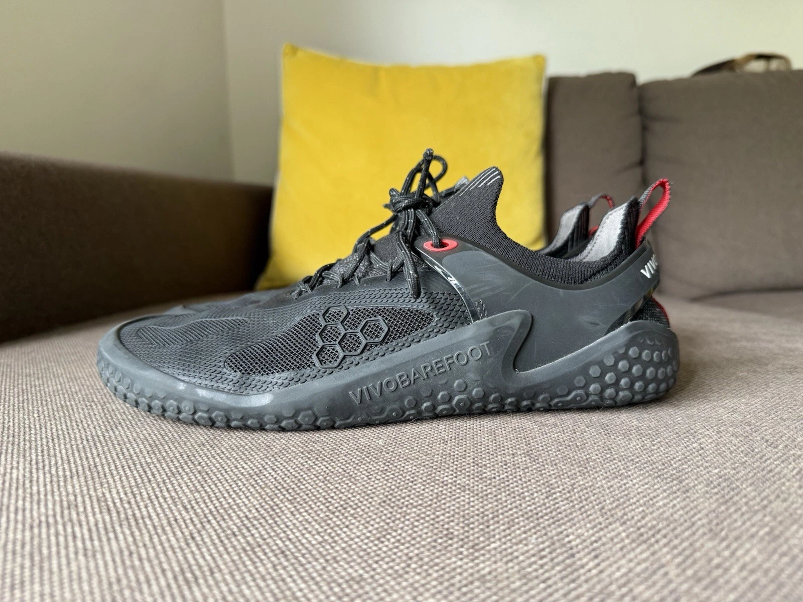 Picture 1 of 18