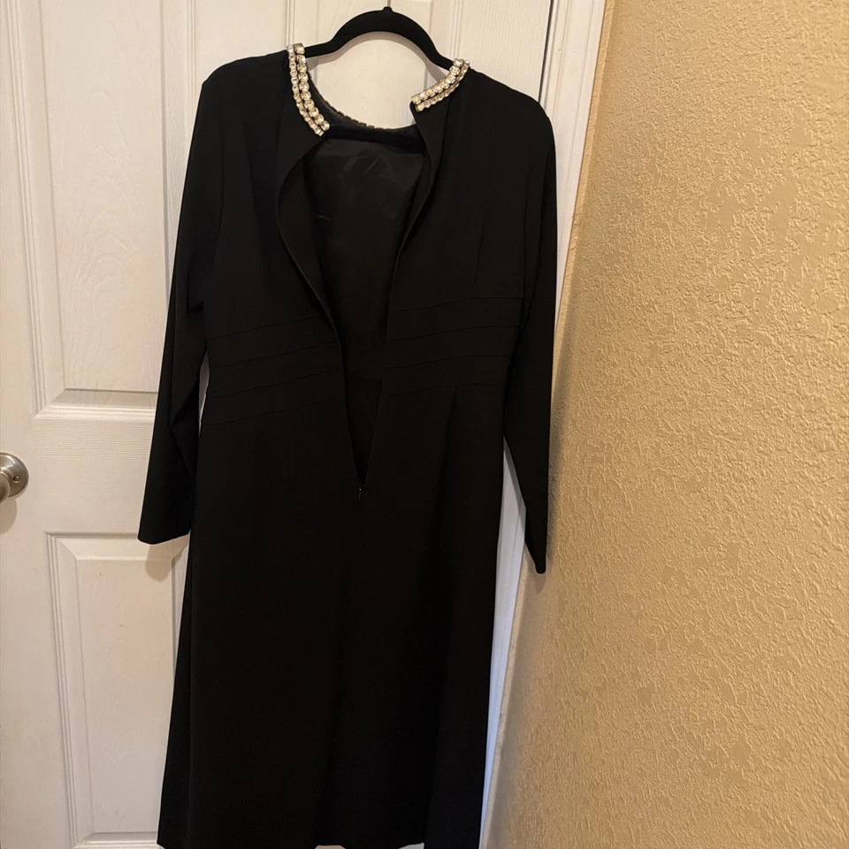 Escada Couture 40 Dress Wool Silk Lace Black Long Sleeve Womens US Size 10 - Image 4 of 4