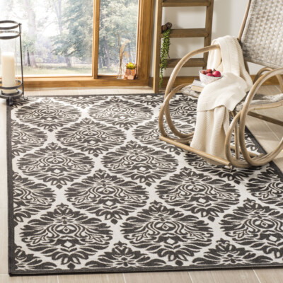 SAFAVIEH Outdoor LND135A Linden Light Grey / Charcoal Rug