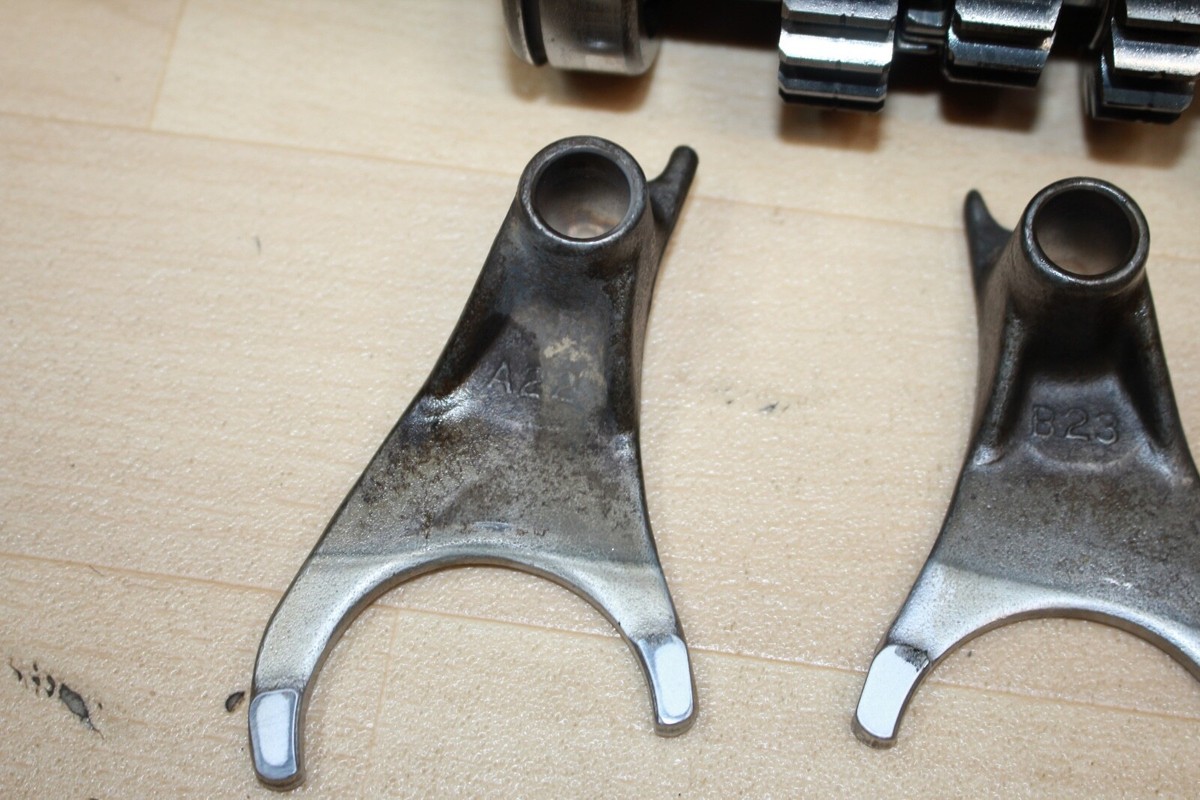 Kawasaki ZX10 B Gear Box Oem 1989 - 1991 Tomcat | eBay UK