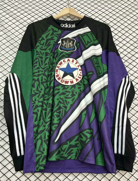 Newcastle Retro Shirt Long Sleeve Retro 1995-1996 Newcastle