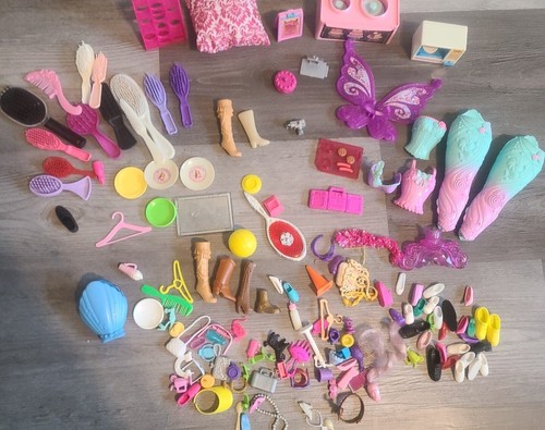 Vintage Mattel Barbie Accessories Lot 1990s Shoes Food Clothes Purses Ect - Picture 9 of 9