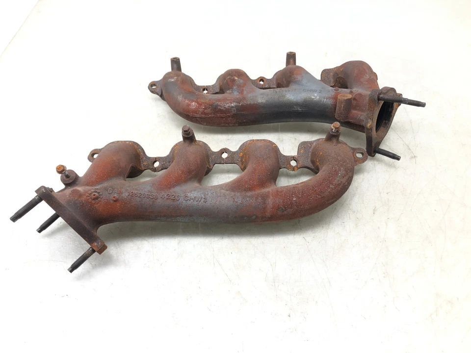 2015-2020 CADILLAC ESCALADE 6.2L EXHAUST MANIFOLD SET X2 OEM. - Image 2 of 4