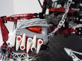 LEGO BIONICLE VEZON & FENRAKK (8764) COMPLETE FIGUREs ***FREE SHIPPING***