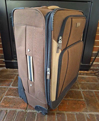 Chaps Ralph Lauren Suitcase Rolling Wheels