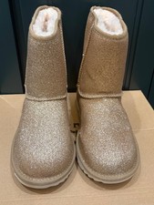 Girls' Ugg Classic Short Glitter Gold Sheepskin Winter Boots , 1111852K