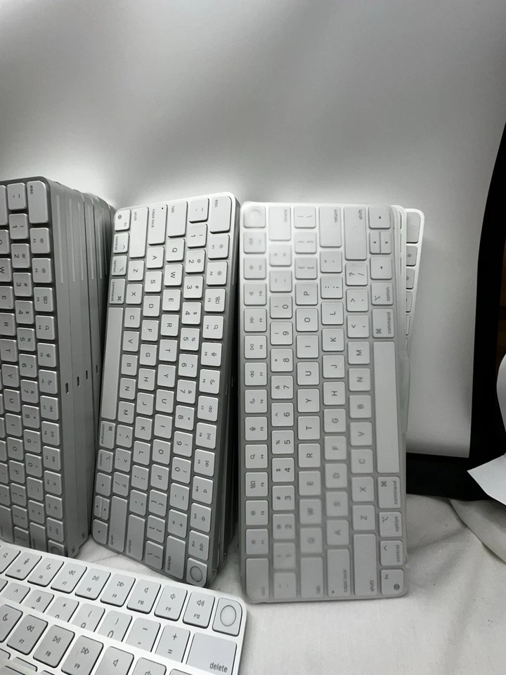 Apple Magic Keyboard | A2449 | Touch ID | Silver | Open Box | No Cable - Image 2 of 4