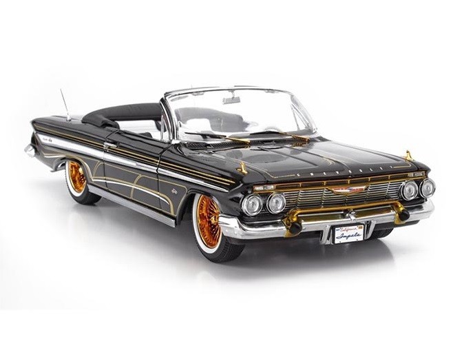 1961 CHEVROLET IMPALA LOWRIDER CABRIOLET OPEN BLACK 1:18 SCALE BY