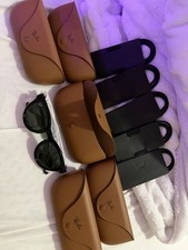 Ray-Ban Meta Glasses With Case and Charger