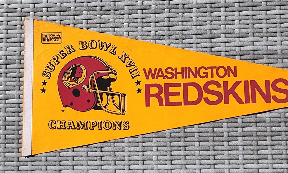 NFL Washington Redskins NFC Champions Super Bowl XVII, XXVI, XXII, XVII Pennant - Image 3 of 4