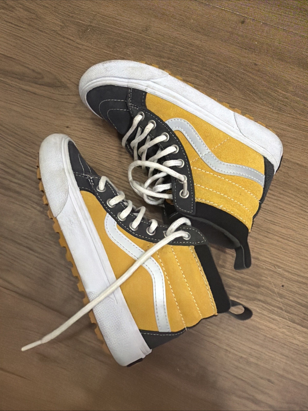 VANS Youth Boys High Top Shoes Size 1 Black Yellow Suede Fabric Sneakers Tennis thumbnail 7