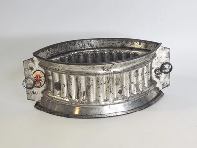 Large Vintage French Meat Pie Tin Mold Antique Fluted Raised