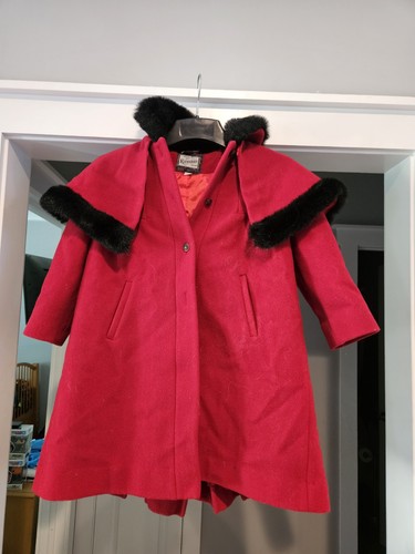 Vintage Girl's Bright Red And Black Button Up Pea Coat Size 5 With Matching Muff - Picture 2 of 3