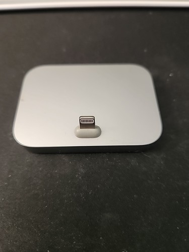 Apple Original Silver iPhone Lightning Dock A1717