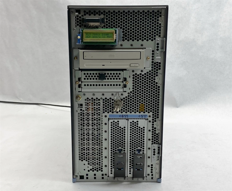 Estación de trabajo HP Visualize C3600 A5992A PA-RISC 8600 552 MHz 512 MB de RAM sin disco duro Foto 3 de 4