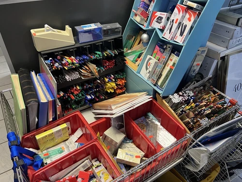 25 Teile Restposten Sonderposten Posten Tesa Schreibwaren Geschäftsauflösung