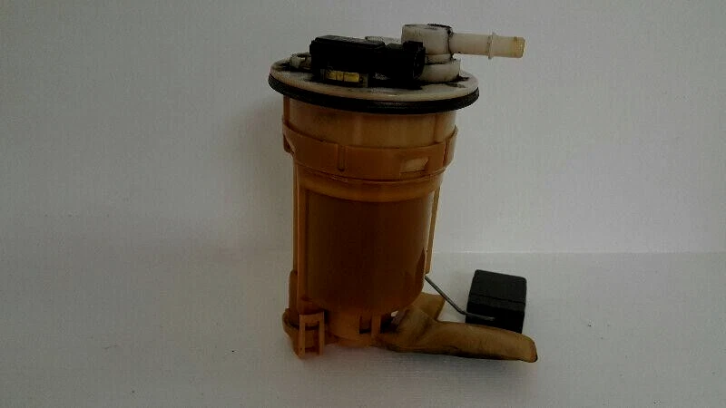 2003-2004 Toyota Corolla Toyota Matrix 1.8L Fuel Pump Assembly Oem Foto 2 de 4