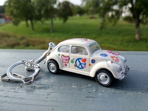 TootsieToy Coccinelle VW Métal – Jouet Cardé Années 1970 – Neuf Sous Blister !