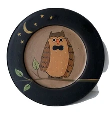 Primative  Owl Hand Painted Wood Plate Donna White