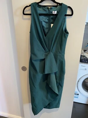 sheike green dress