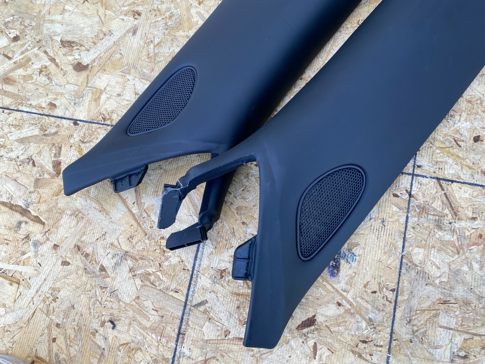 A PILLAR LEFT RIGHT COVER BLACK SET BENTLEY CONTINENTAL FLYING SPUR 06-12 OEM