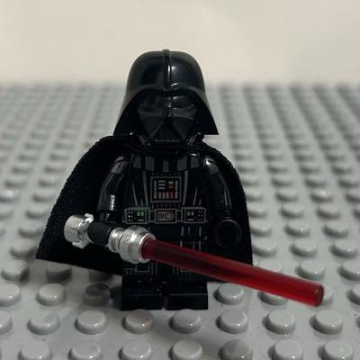 LEGO Star Wars Darth Vader Minifigure
