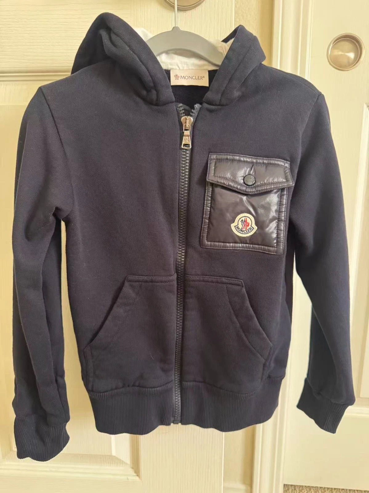 Moncler Kids Hoodie & Joggers Set Navy Size 8A / 130cm Authentic $650 Retail
Opens in a new window o