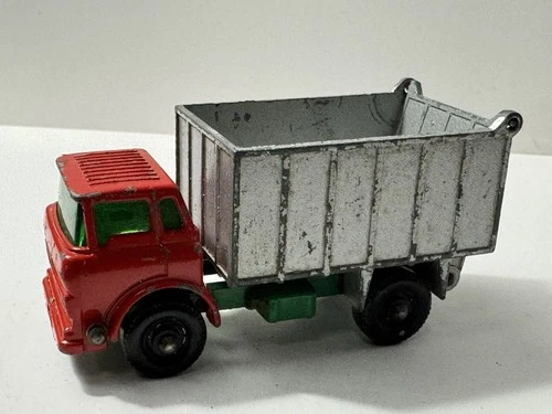 Matchbox 26 GMC Tipper Truck Lesney England Red Green Original