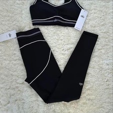 Alo Yoga Airbrush Heart Throb Bra High-Waist Leggings Set White/Black