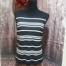 Susina black and white sleeveless woven top