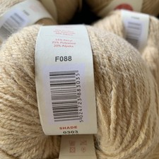 10x 50g Sirdar Saltaire Aran