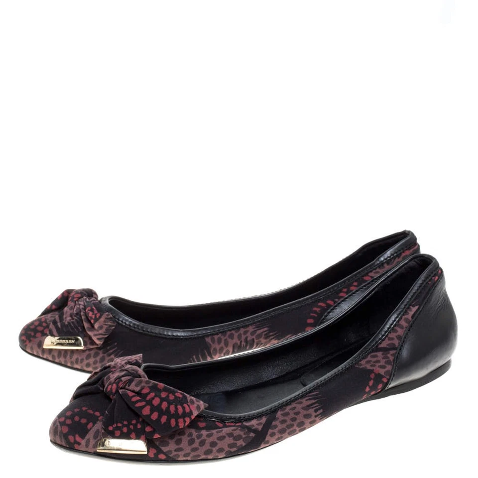 Zapatos planos de ballet Burberry con lazo satinado estampado negro talla 38 Foto 4 de 4