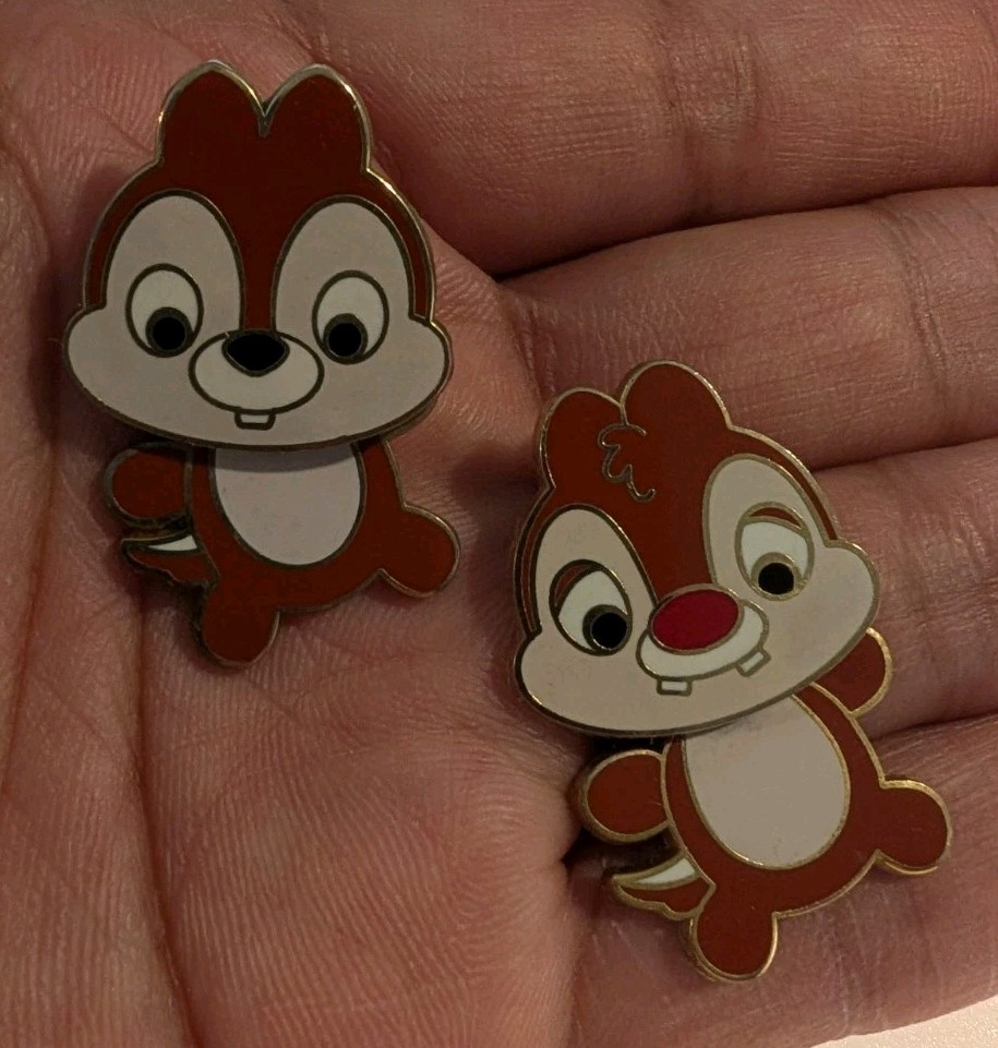 Chipmunks Collectible Disney Bobblehead Pins Set 2pc.