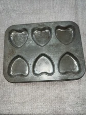 Ant. primitive tin heart shaped  biscuit baking pan country home farm kitchen