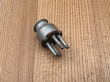 Una spina per altoparlanti vintage TANNOY 4 pin, argento rosso oro HPD (264646)
