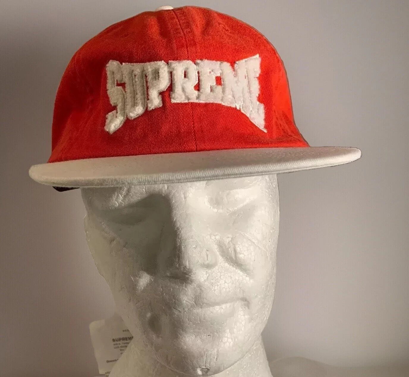 Logo chenille suprême 6 panneaux rouge (100% AUTHENTIQUE) SS19 semaine 6 (NEUF)