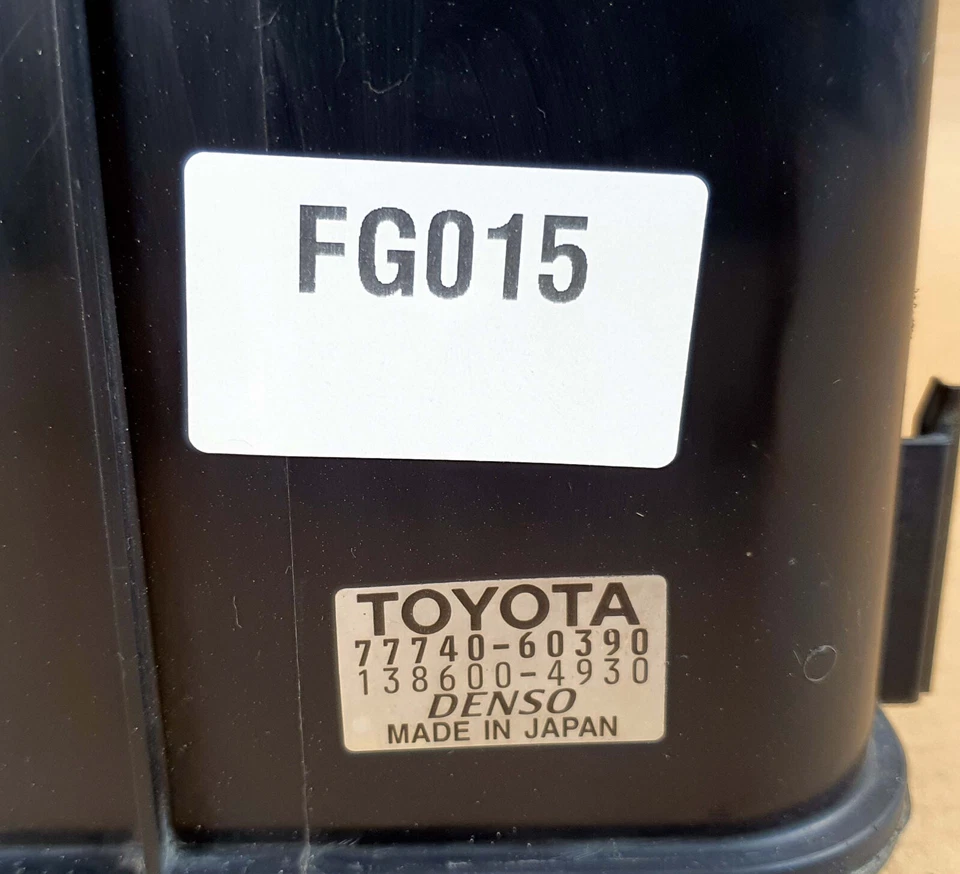 Bote de vapor Lexus LX470 1998-2002 77740-60390 OEM usado: Fit Land Cruiser Foto 3 de 4