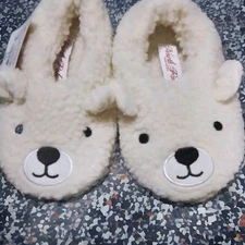 New Kids Polar Bear Slippers Plush M-L Tag Retail 25.00 GREAT CHRISTMAS  PRESENT