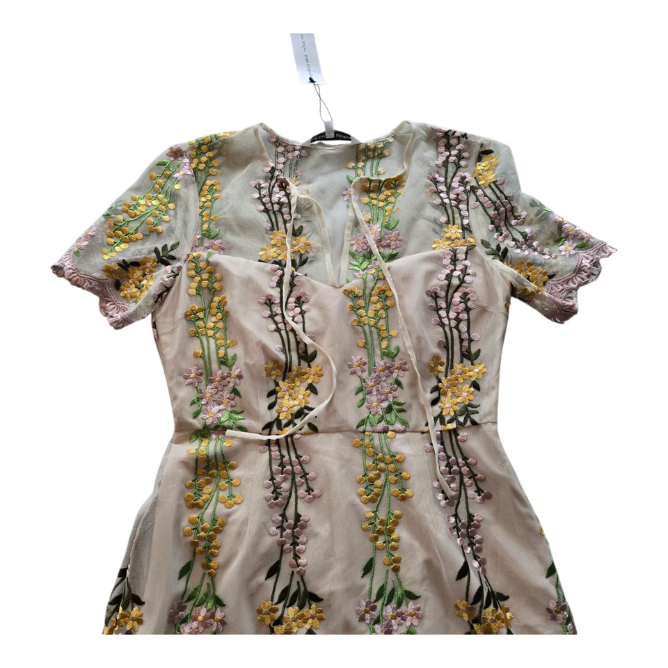 NEW w Tags! Cupcakes and Cashmere Gram Dress Soft Beige Lined Floral Lace Size 6 — 第 3/4 张图片