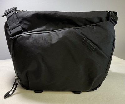 Kingson s Prime Pixel Sling Camera Bag. Black. Brand New With Tags. 