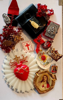 12pc VINTAGE RELIGIOUS LOT Sacred Heart Ex Voto Crown Rosary Stanhope RED & GOLD
