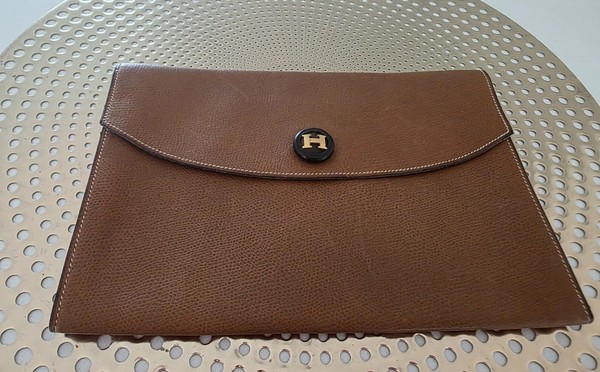 Hermes Rio clutch bag Leather Tan Gold Pochette H logo Vintage