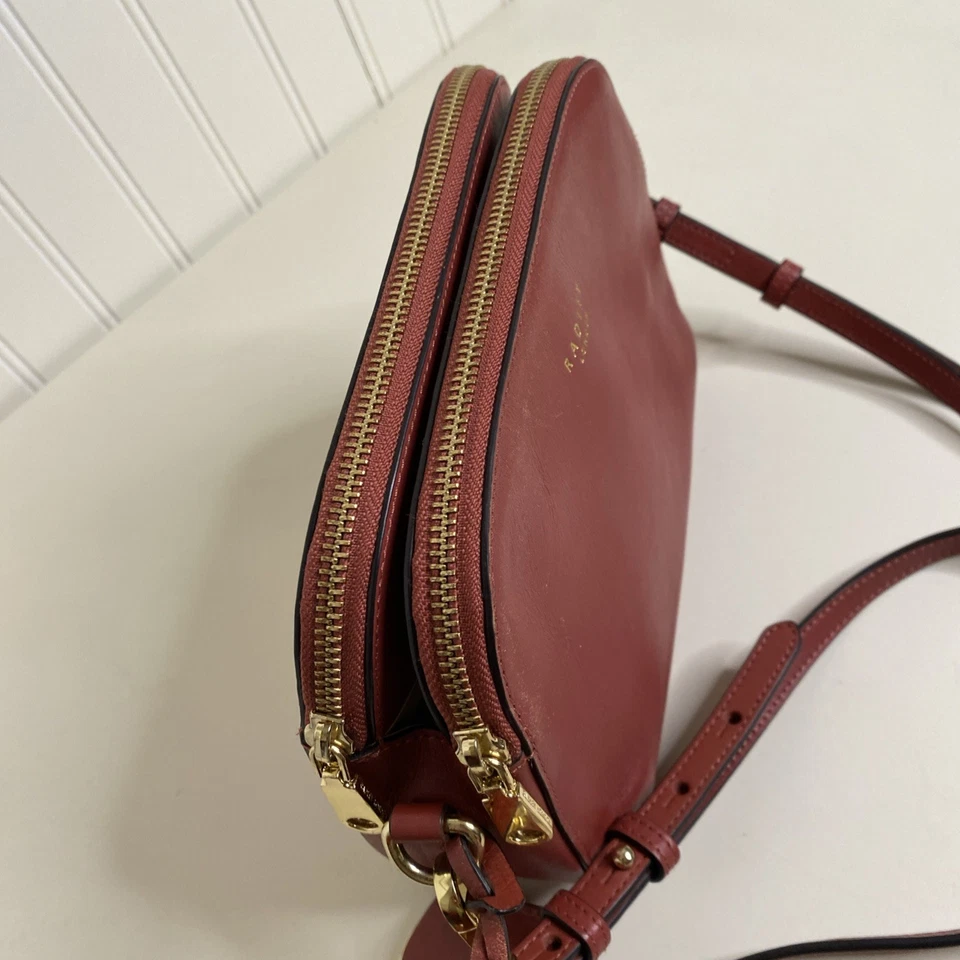 Radley London Dukes Place Medium Zip Top Crossbody Bag cranberry grained Leather - Image 3 of 4