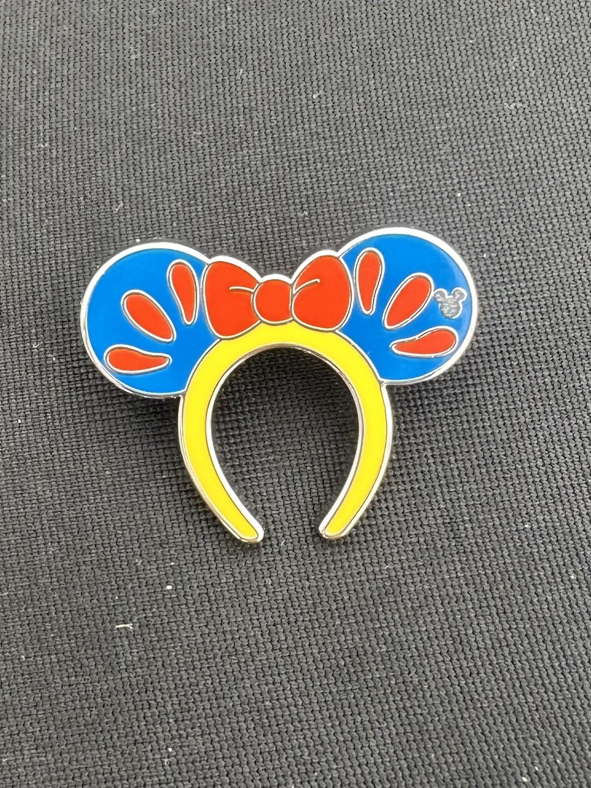 DLR Snow White Ear Headbands Set Hidden Mickey Disney Pin 2026 Wave A