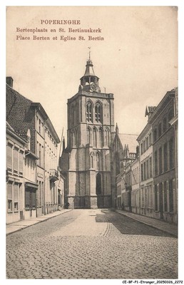 CE-BFP1-1137-BELGIQUE - Poperinge - Platz Berten Und Kirche Saint-Bertin